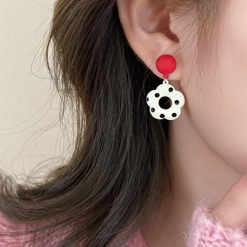 Herkkä käsityö Korvarengas