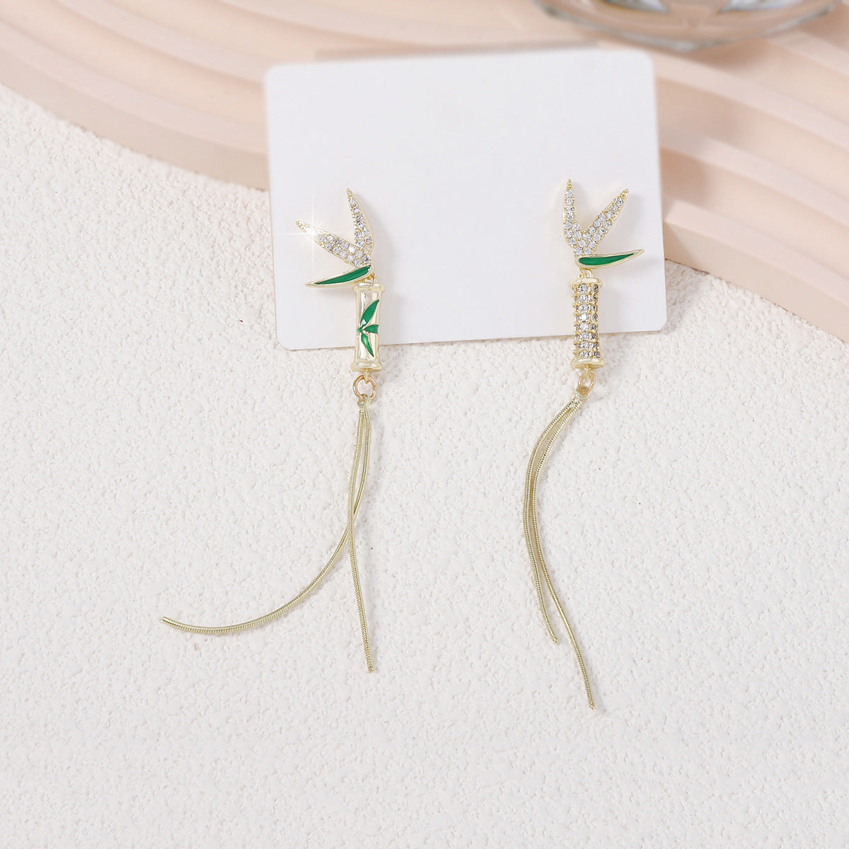 Hurmaava Korvarengas jokaiseen tilaisuuteen