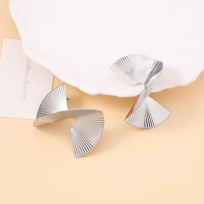 Käsintehty vintage Korvarengas