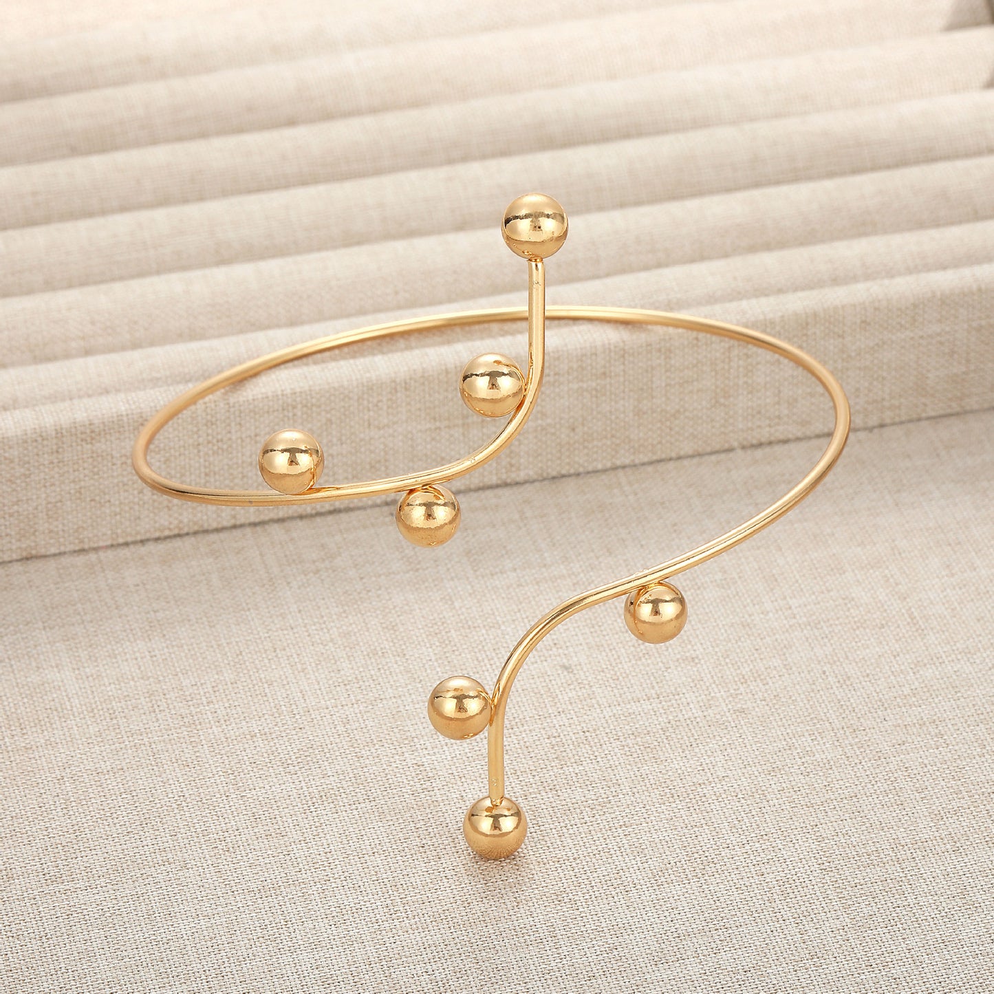 Klassinen Koru ajattomalla viehätyksellä