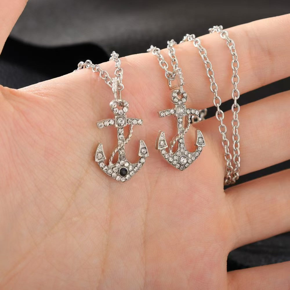 Käsintehty vintage Kaulakoru