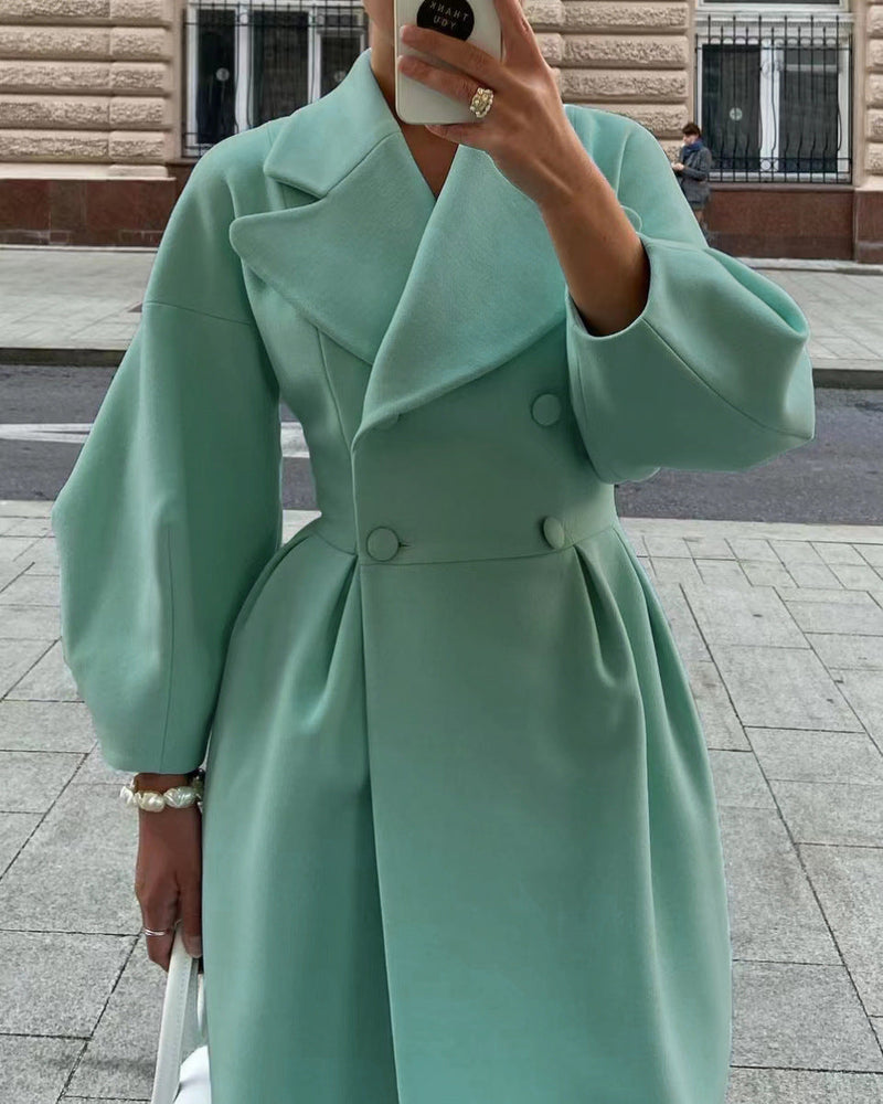 Polished Coat with an Effortless Classic Look