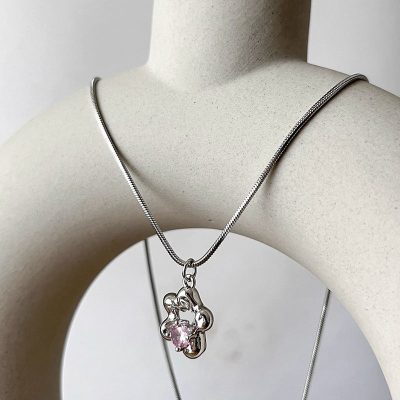 Kaunis Kaulakoru ainutlaatuisella tyylillä