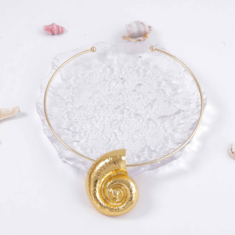 Klassinen Riipus ajattomalla viehätyksellä