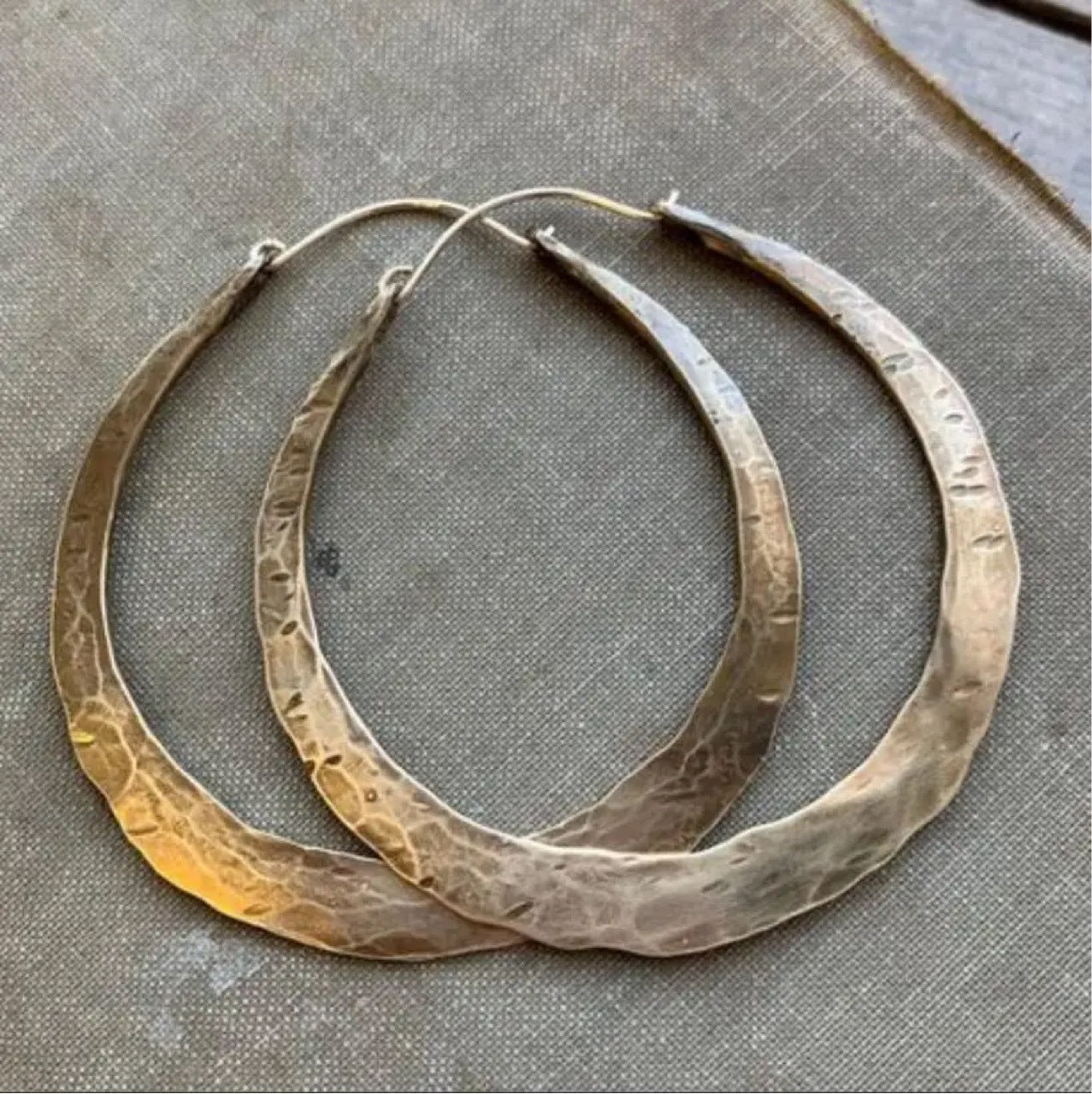 Hurmaava Sormus jokaiseen tilaisuuteen