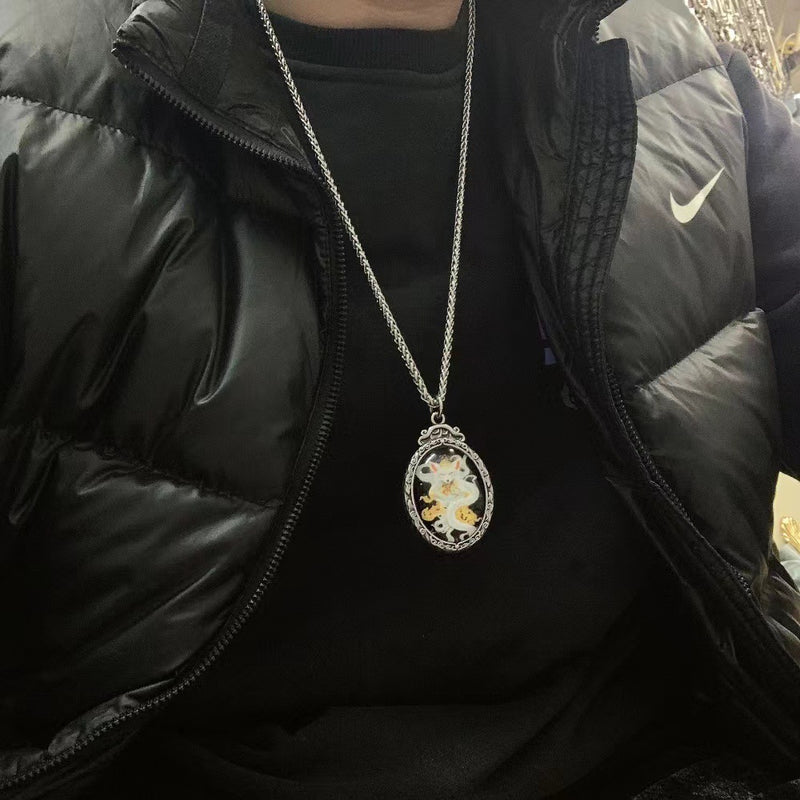 Hurmaava Riipus jokaiseen tilaisuuteen