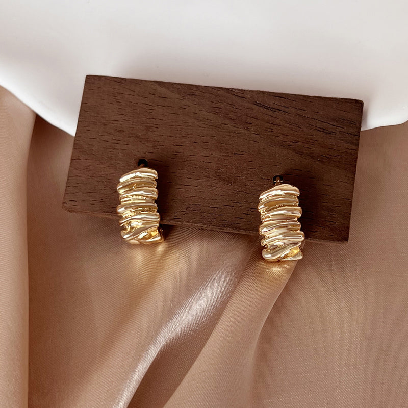 Hurmaava Korvarengas jokaiseen tilaisuuteen