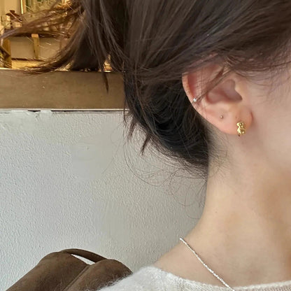 Elegantti Kulta Korvarengas jokaiseen tilaisuuteen