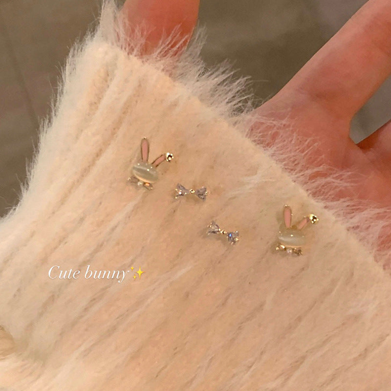 Kaunis Korvarengas ainutlaatuisella tyylillä