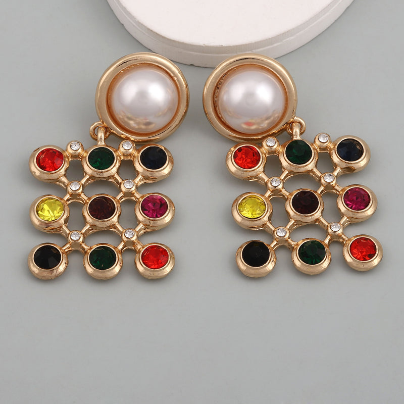 Klassinen Korvarengas ajattomalla viehätyksellä