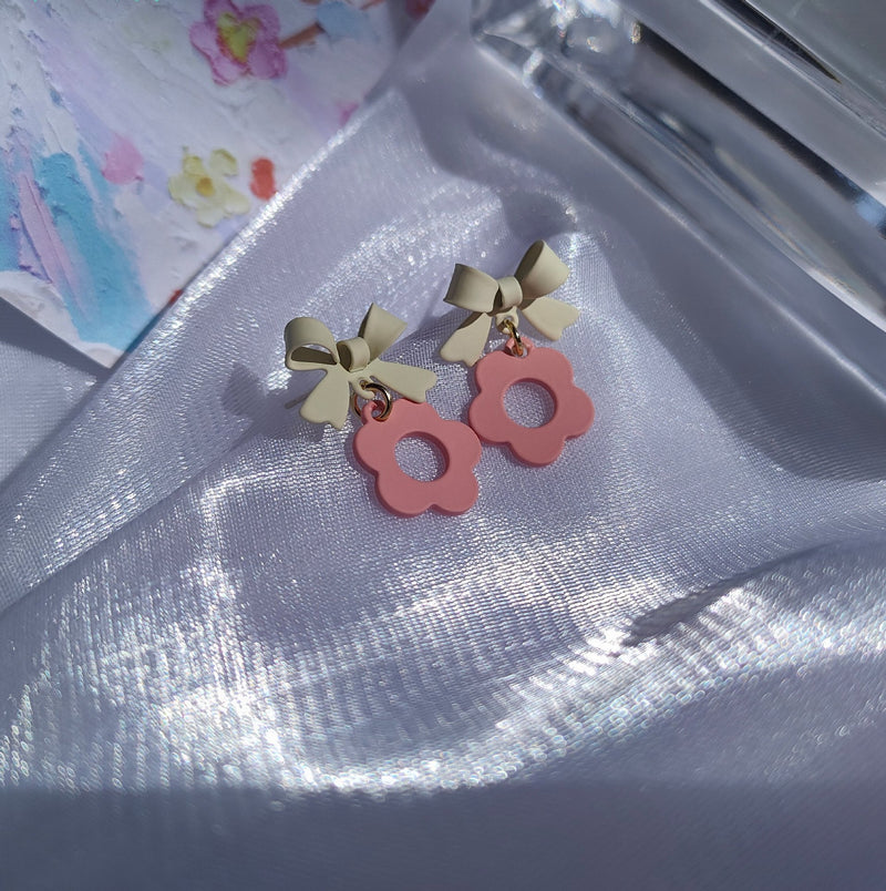 Käsintehty vintage Korvarengas