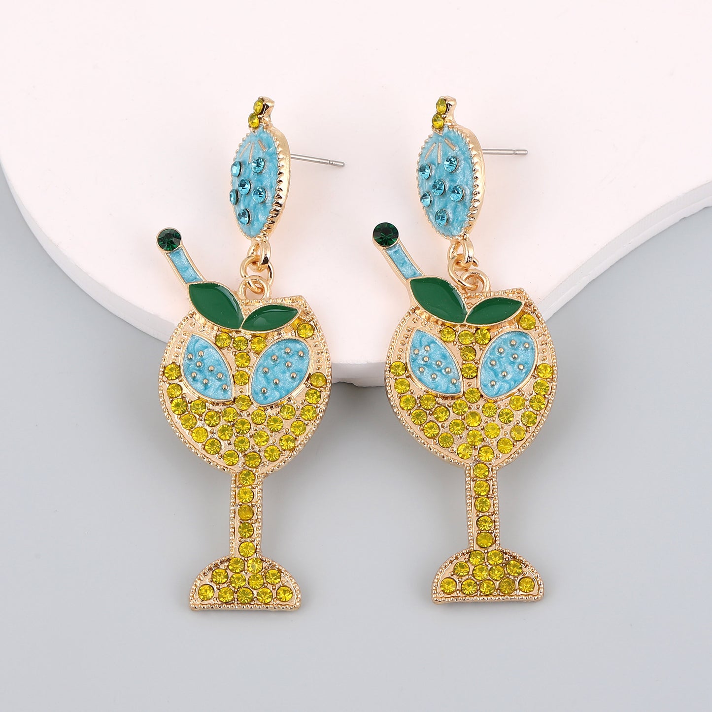 Romanttinen Helmi Korvarengas erityisiin hetkiin