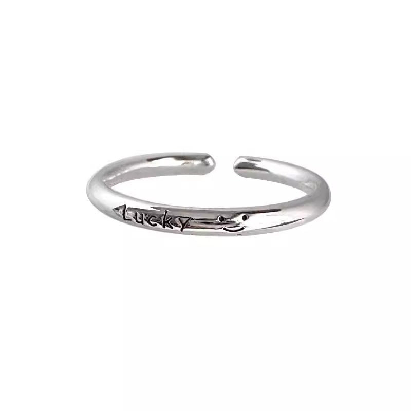 Hurmaava Sormus jokaiseen tilaisuuteen