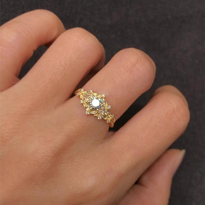 Elegantti Sormus jokaiseen tilaisuuteen