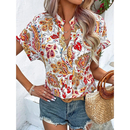 Classic Vintage & Enduringly Stylish Blouse