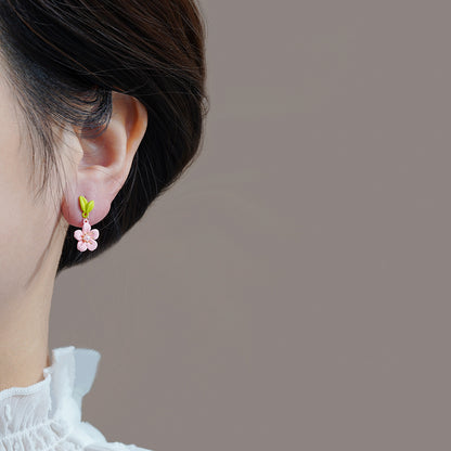 Elegantti Korvarengas jokaiseen tilaisuuteen