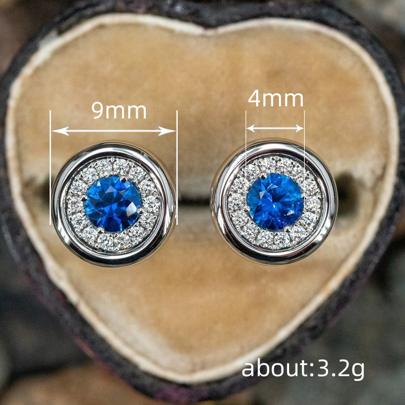 Kaunis Korvarengas ainutlaatuisella tyylillä