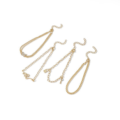 Klassinen Kulta Korusetti ajattomalla viehätyksellä