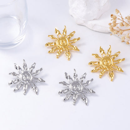 Kaunis Korvarengas ainutlaatuisella tyylillä