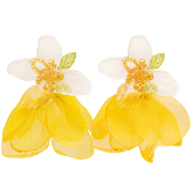 Klassinen Korvarengas ajattomalla viehätyksellä