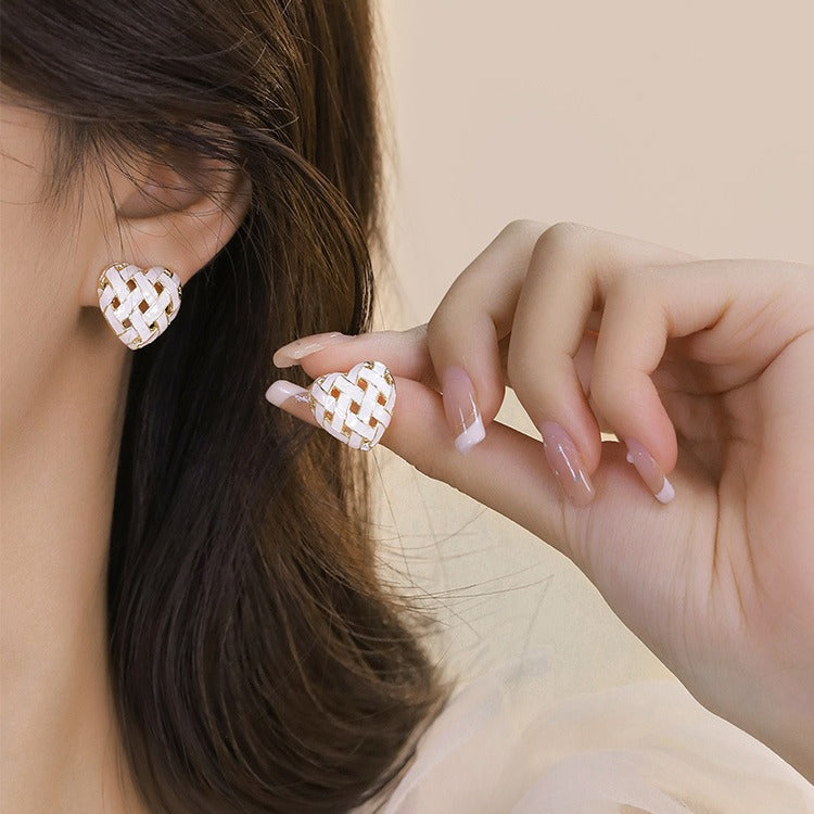 Herkkä käsityö Korvarengas