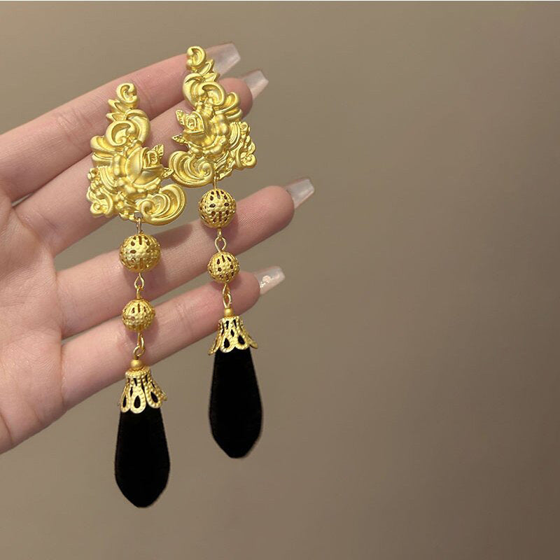 Klassinen Kulta Korvarengas ajattomalla viehätyksellä