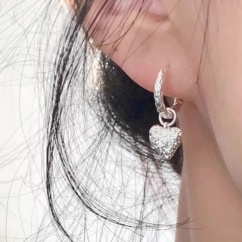 Elegantti Helmi Korvarengas jokaiseen tilaisuuteen