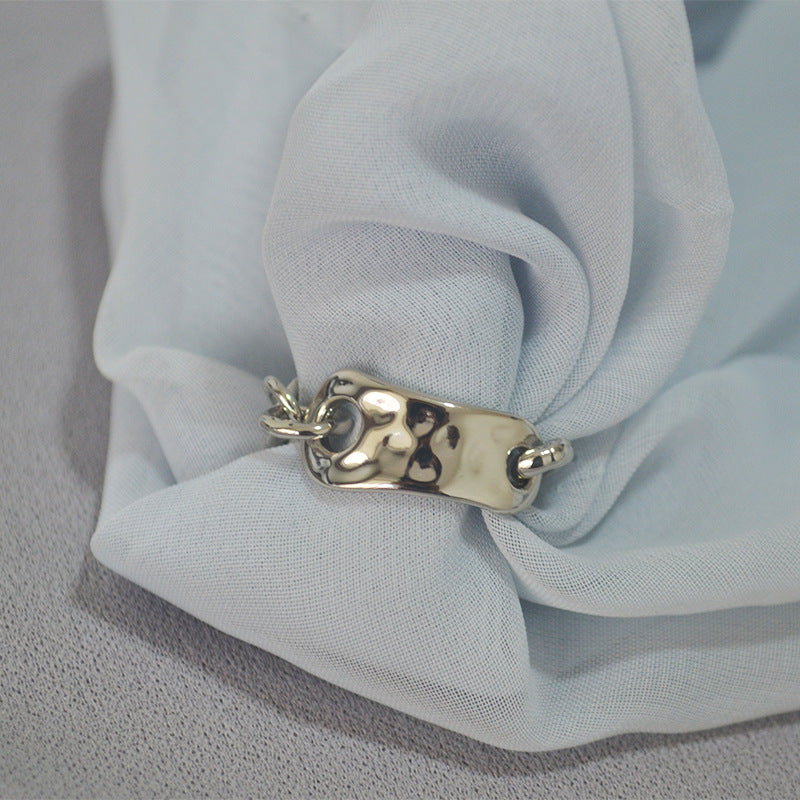 Kaunis Ketju ainutlaatuisella tyylillä