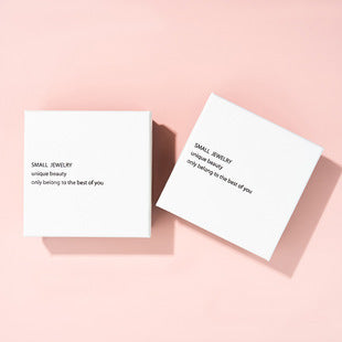 Herkkä käsityö Koru