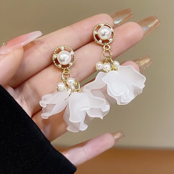 Upea Helmi Korvarengas päivittäiseen käyttöön