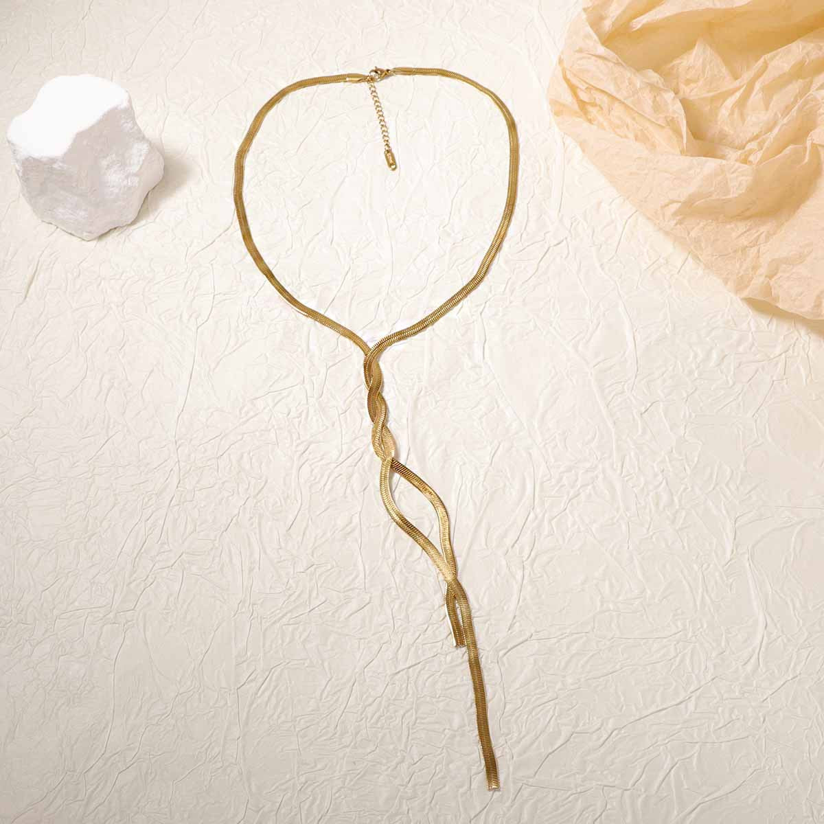 Hurmaava Kaulakoru jokaiseen tilaisuuteen