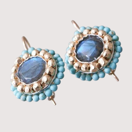 Romanttinen Sormus erityisiin hetkiin