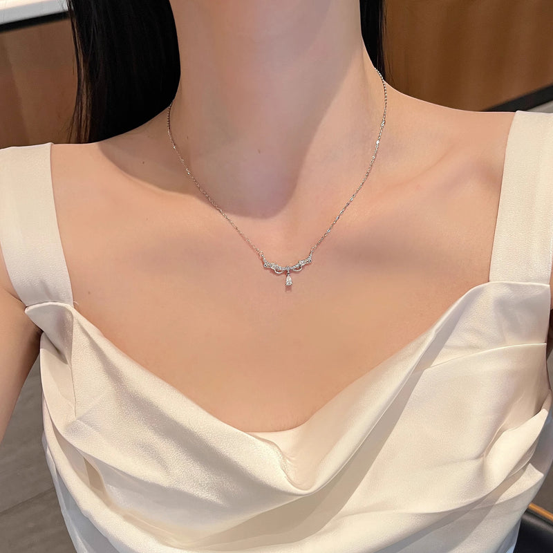 Romanttinen Kaulakoru erityisiin hetkiin