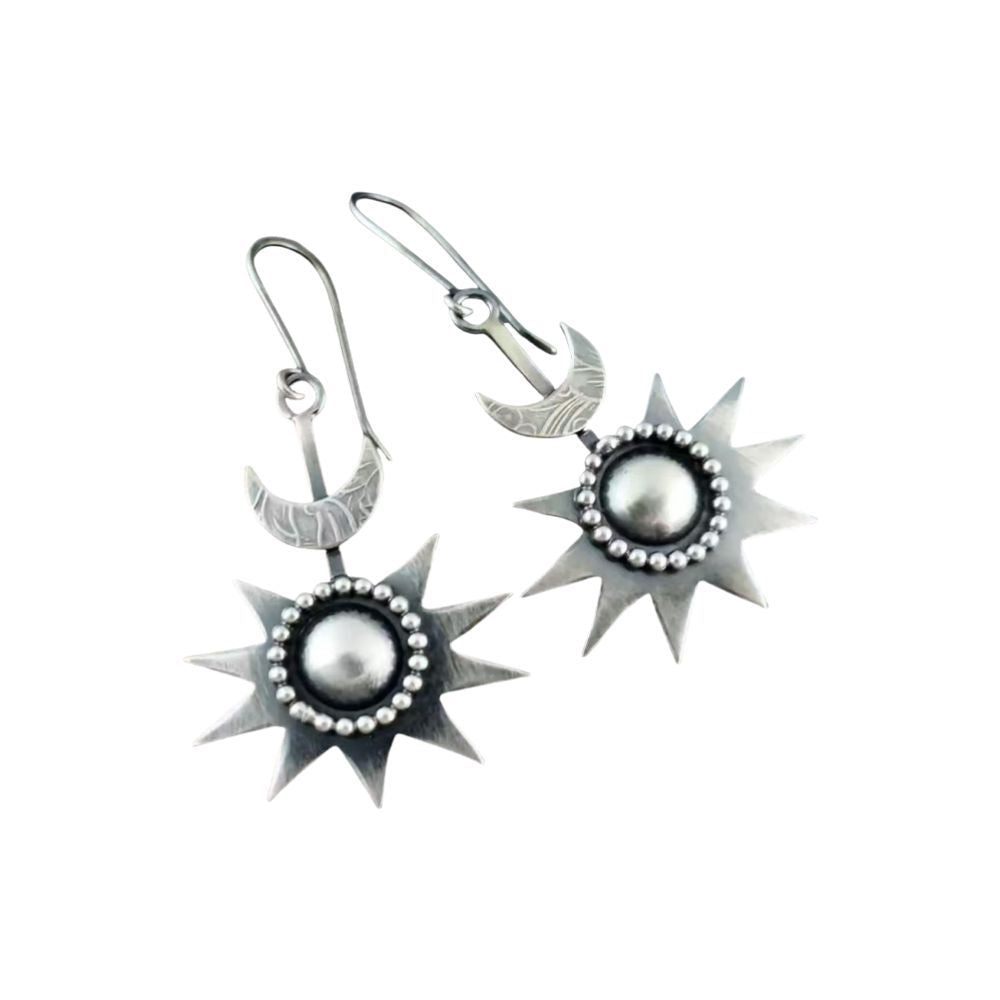 Kaunis Korvarengas ainutlaatuisella tyylillä