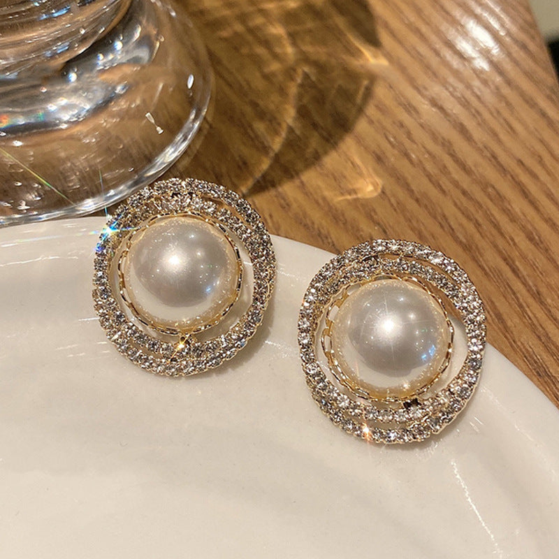 Herkkä käsityö Helmi Korvarengas