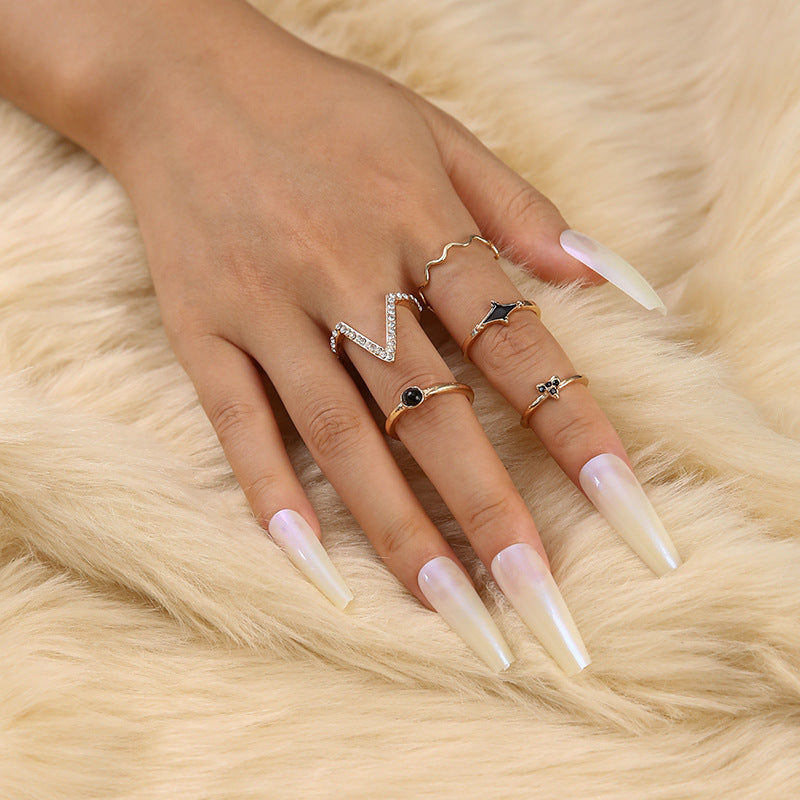 Romanttinen Sormus erityisiin hetkiin