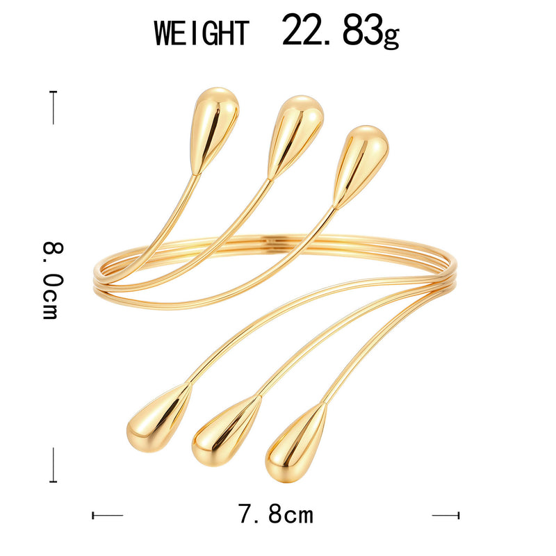 Kaunis Rannekoru ainutlaatuisella tyylillä