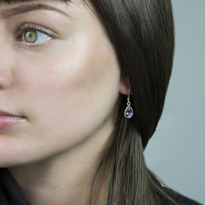 Kaunis Korvarengas ainutlaatuisella tyylillä