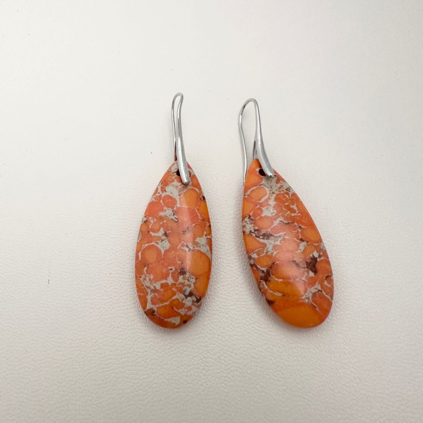 Käsintehty vintage Korvarengas