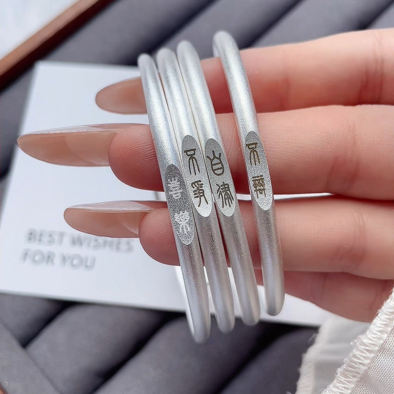 Hurmaava Koru jokaiseen tilaisuuteen