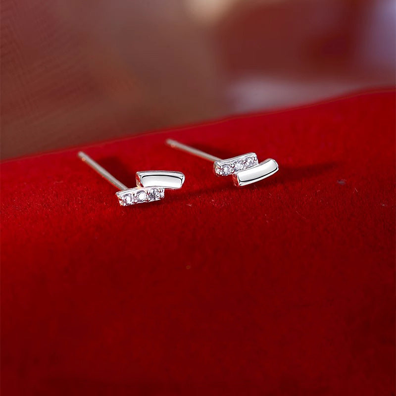 Elegantti Korvarengas jokaiseen tilaisuuteen