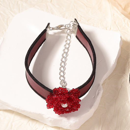 Hurmaava Korusetti jokaiseen tilaisuuteen