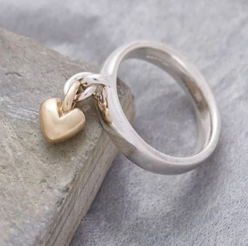 Hurmaava Sormus jokaiseen tilaisuuteen