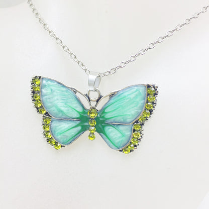 Hurmaava Kaulakoru jokaiseen tilaisuuteen