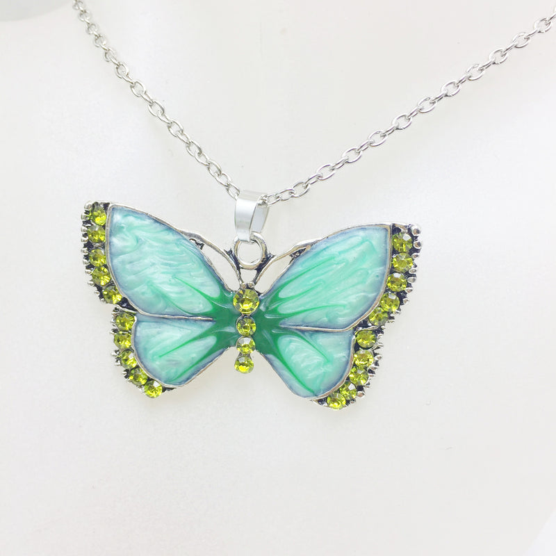 Hurmaava Kaulakoru jokaiseen tilaisuuteen