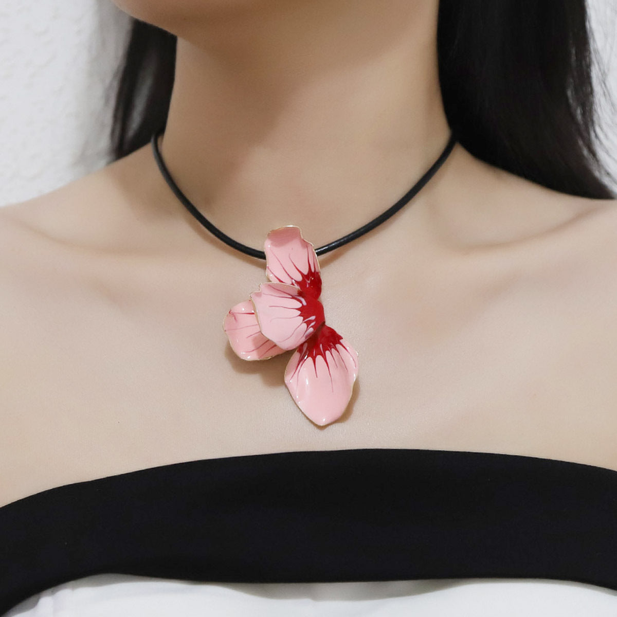 Hurmaava Riipus jokaiseen tilaisuuteen