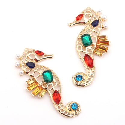 Hurmaava Korvarengas jokaiseen tilaisuuteen