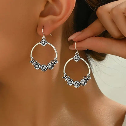 Hurmaava Sormus jokaiseen tilaisuuteen