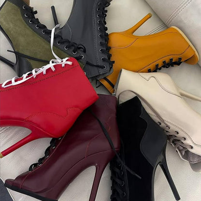 Klassiset Ortopediset Saappaat Ajattomalla Tyylillä