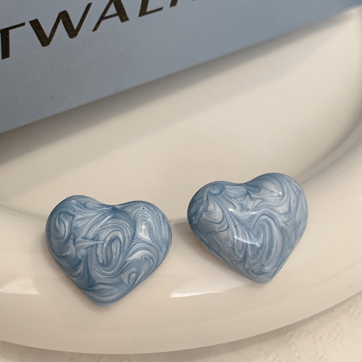 Hurmaava Korvarengas jokaiseen tilaisuuteen